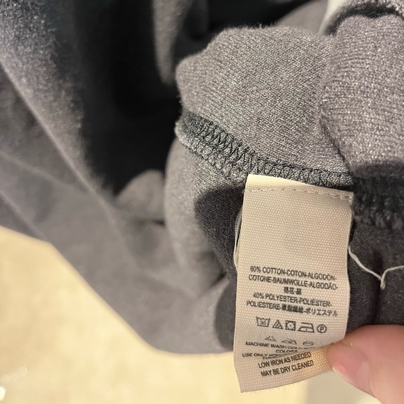 Free People Oversized Gray Slouchy Sweater Size Small turtleneck - Picture 5 of 8